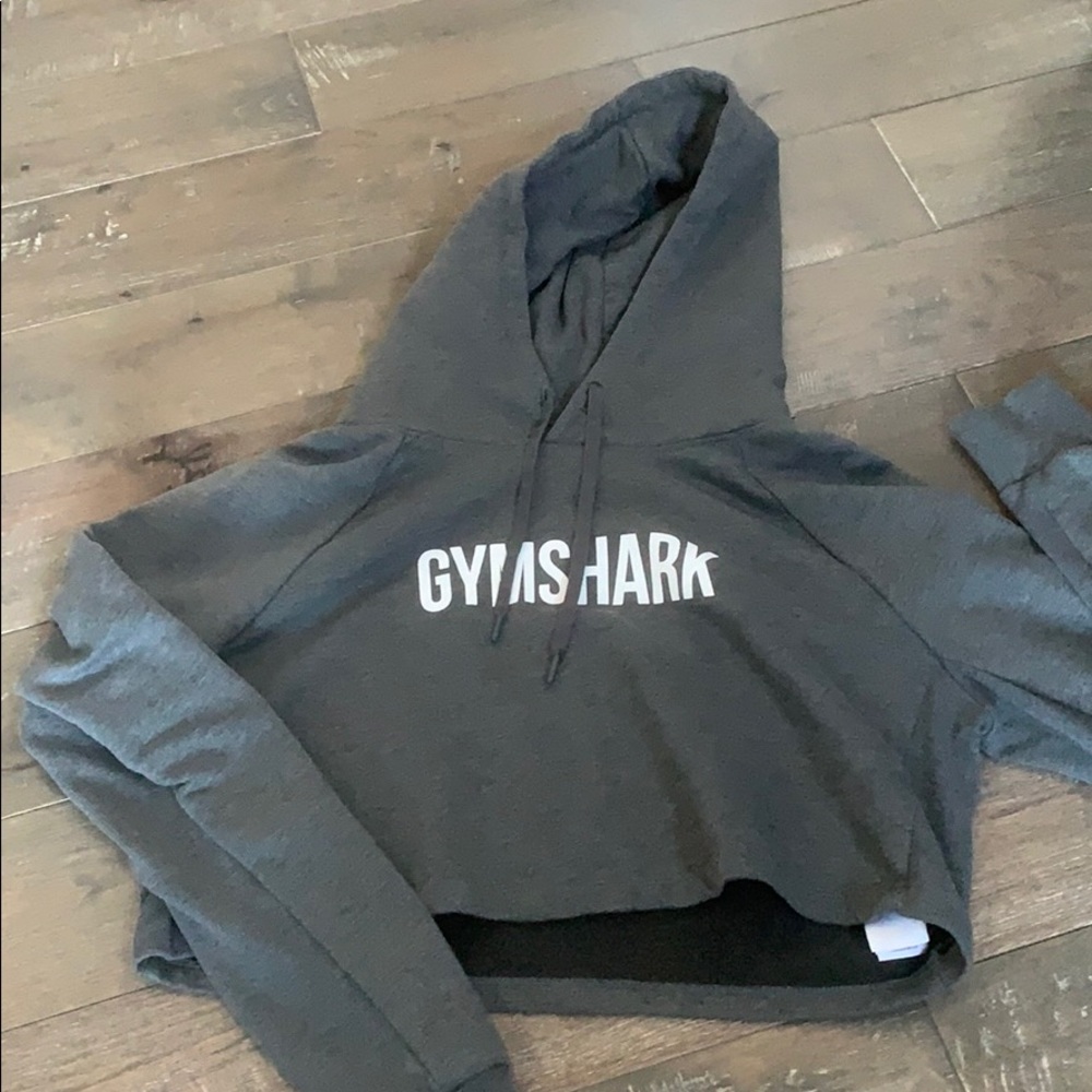 Gym shark cropped hoodie